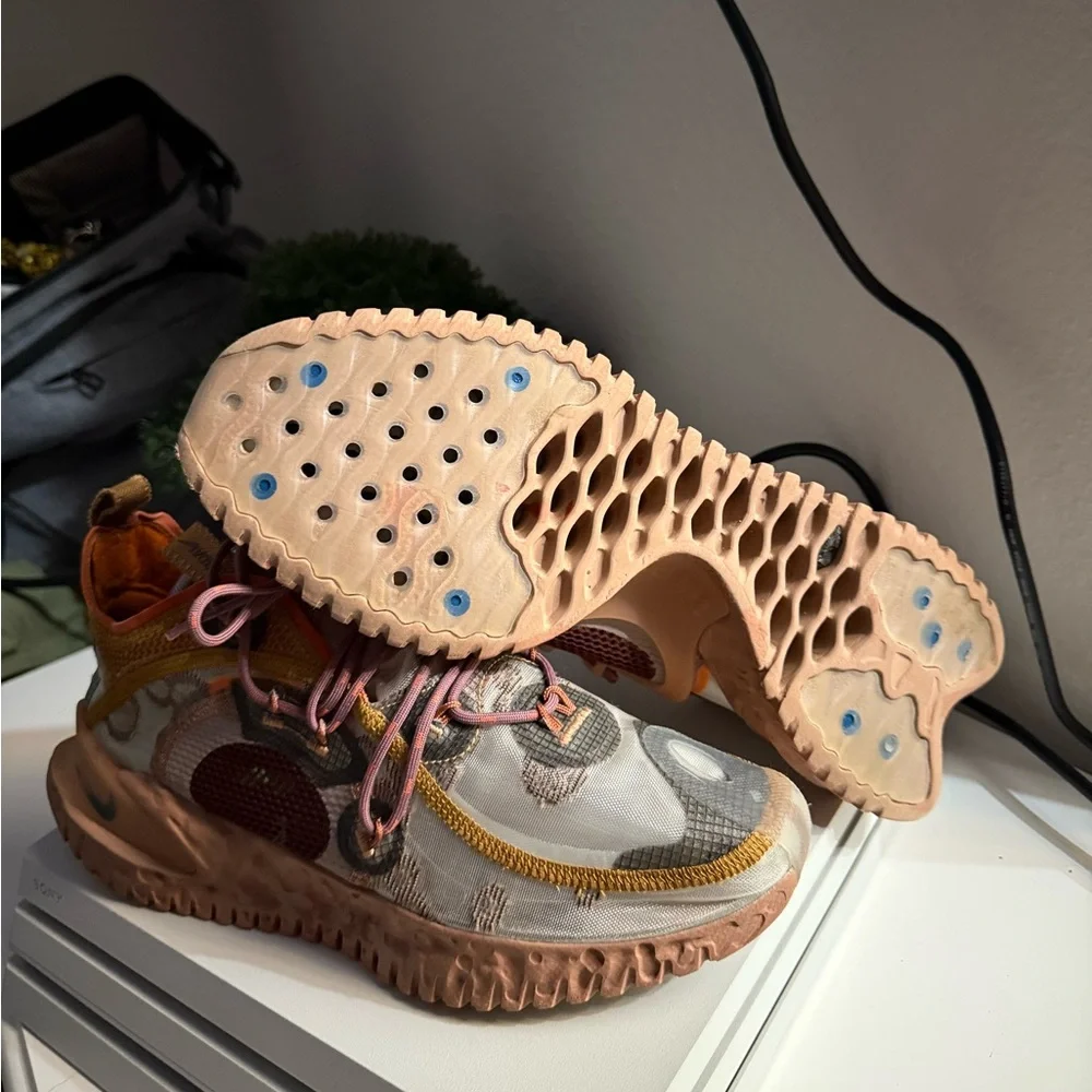 Nike Flow 2020 ISPA Desert Dust Black Shoes DM2830 200 Men's Size 9.5 NIB - Picture 4 of 8